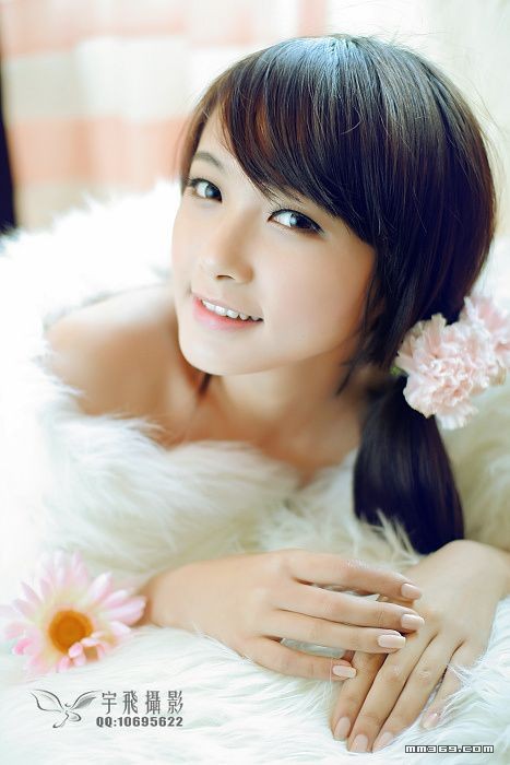 少女知知高清私房写真(图10)