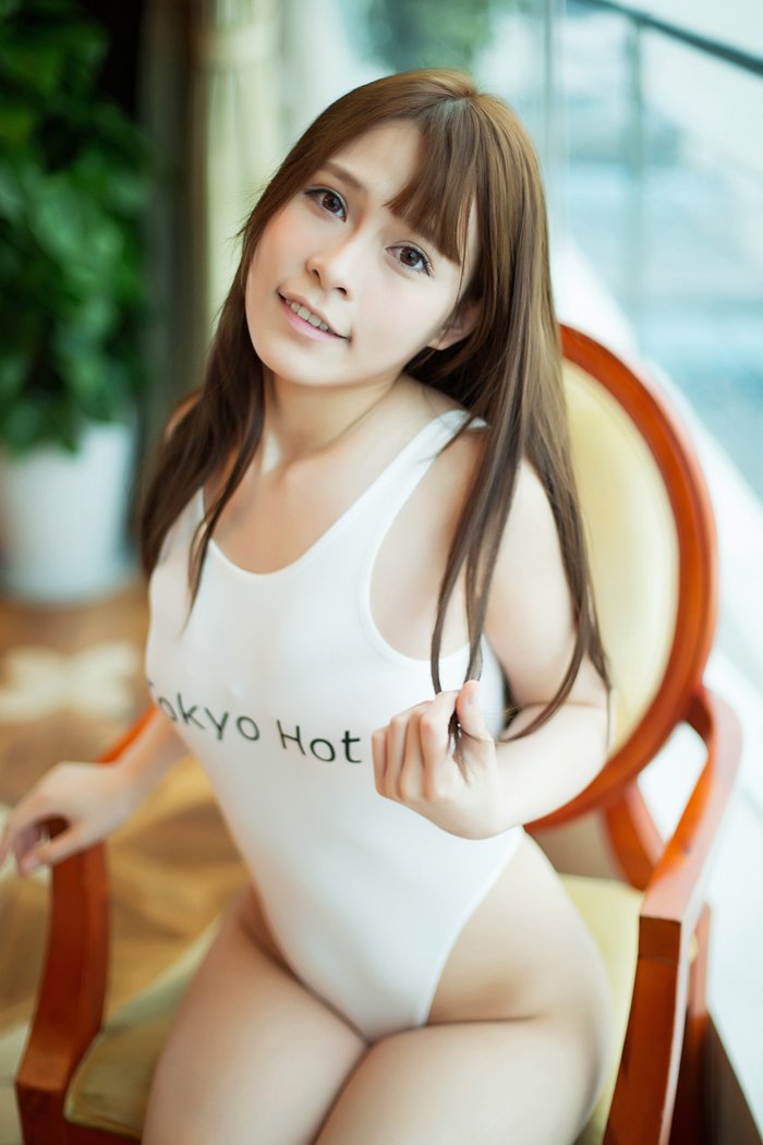 顽味小妹Carol酱高叉泳装风情写真(图13)