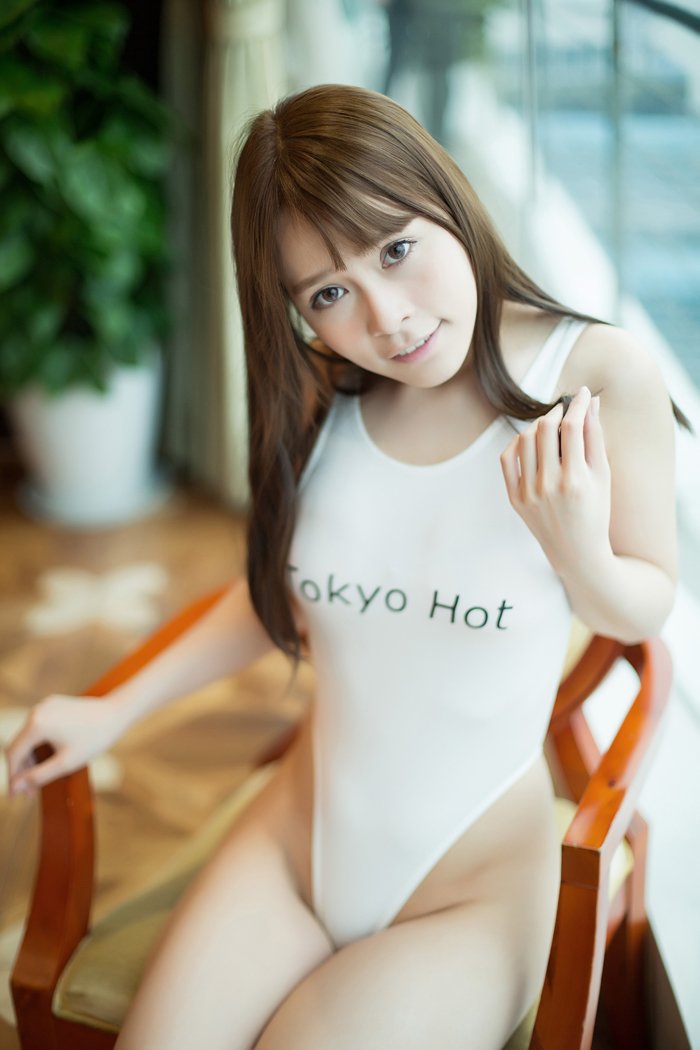 顽味小妹Carol酱高叉泳装风情写真(图14)