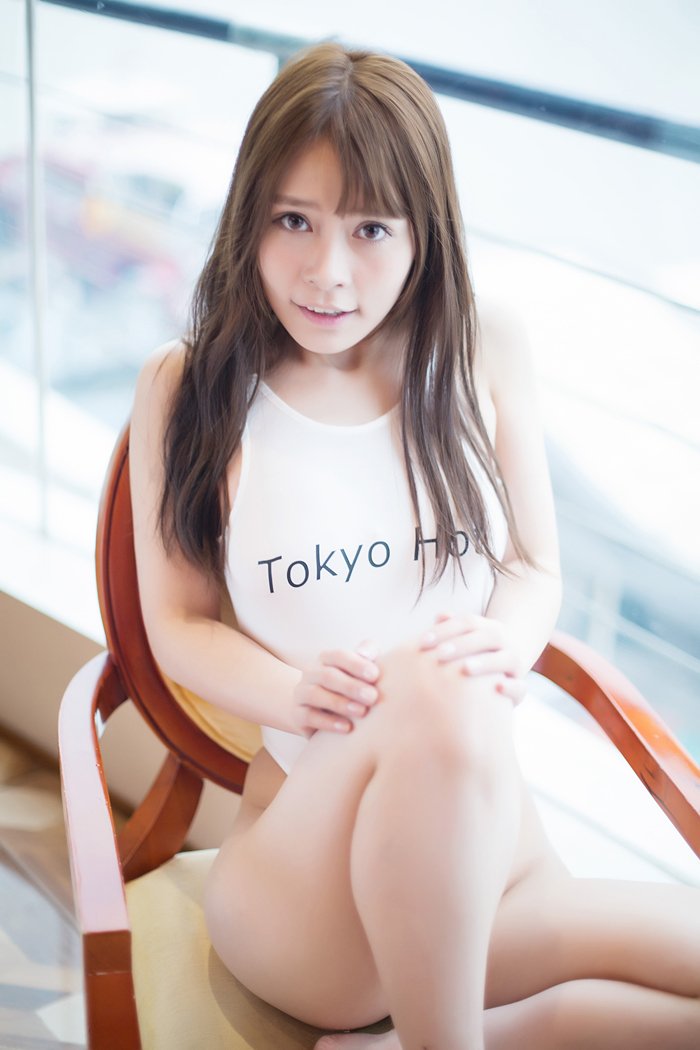 顽味小妹Carol酱高叉泳装风情写真(图40)