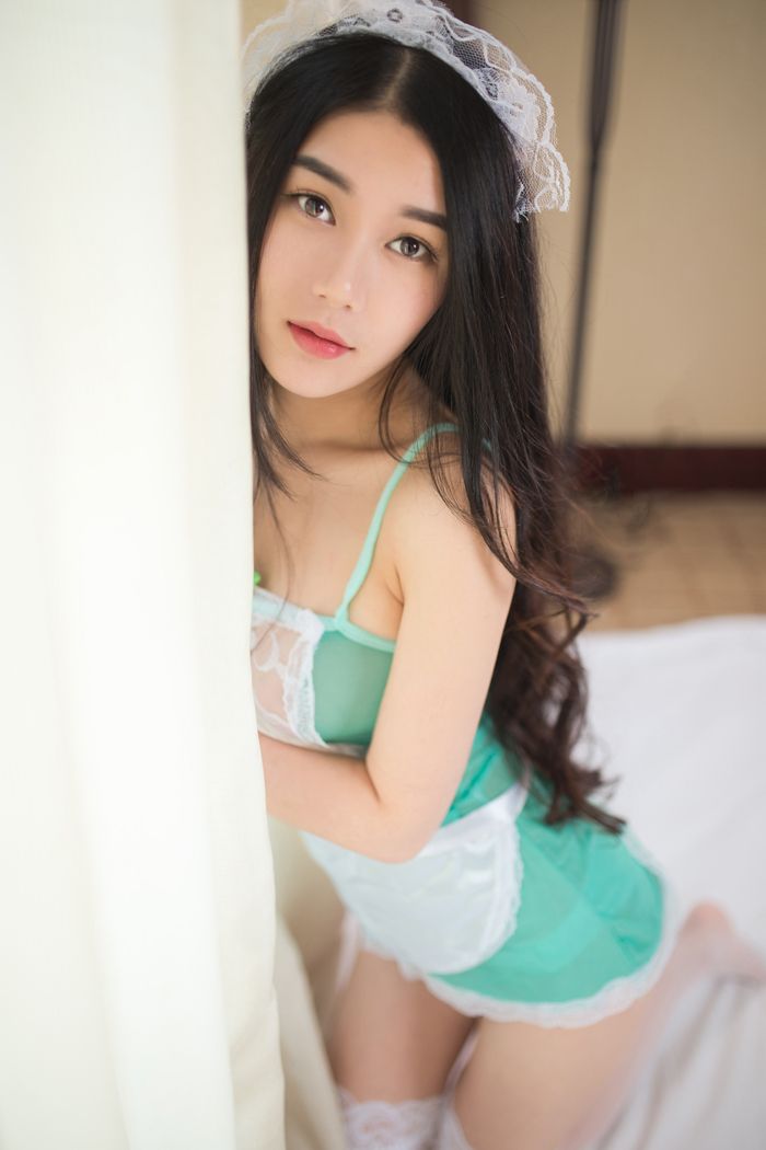 绝美女仆王梓童薄纱制服女人味十足(图36)