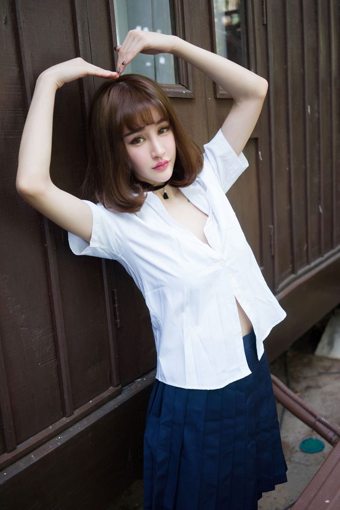 纯情学生妹青树可通小内内吸人眼球(图28)