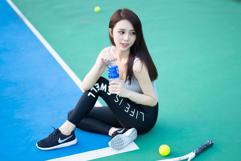 网球妹子嘟嘟小嘴脸蛋清秀身材完美(图27)