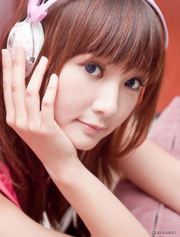 清纯气球女孩水汪汪大眼睛(图29)