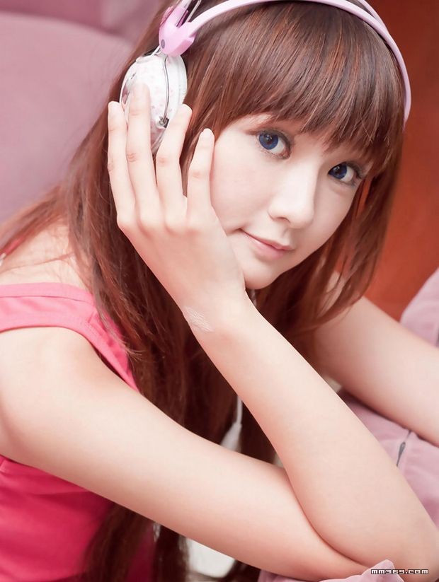 清纯气球女孩水汪汪大眼睛(图30)