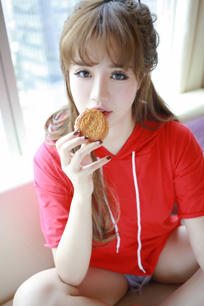 制服美女徐cake圣诞装提前来献礼(图12)