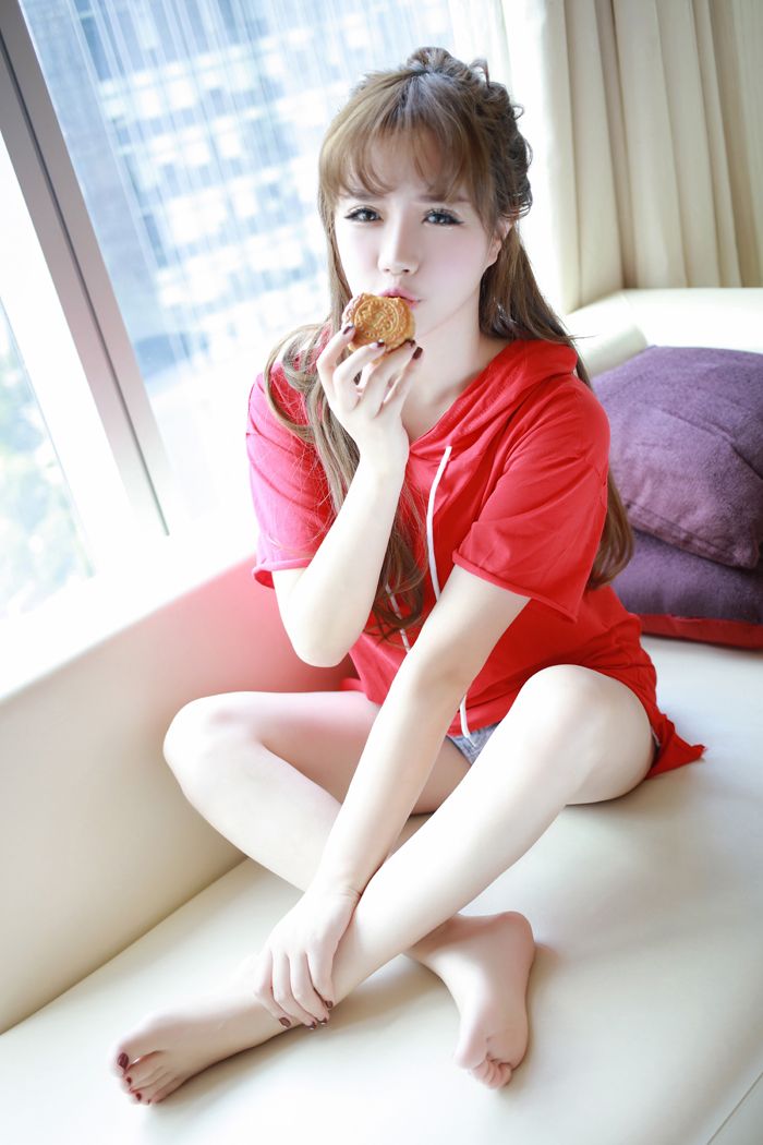 制服美女徐cake圣诞装提前来献礼(图14)