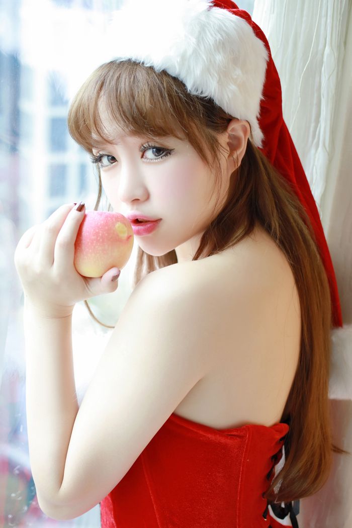 制服美女徐cake圣诞装提前来献礼(图18)