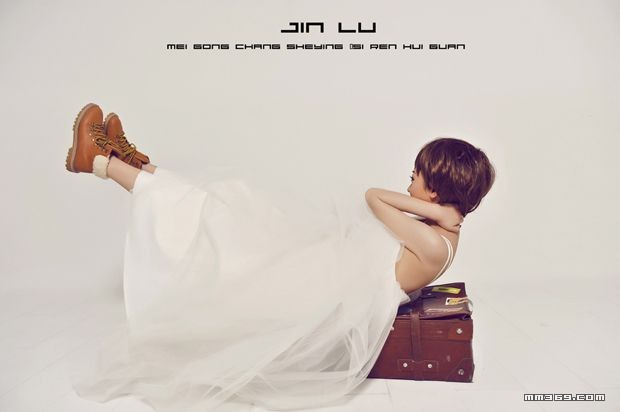 时尚可爱婚纱照有点小性感(图7)