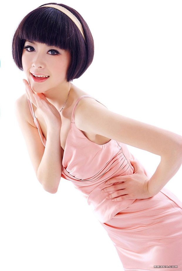 新派婚纱已触及性感底线(图10)