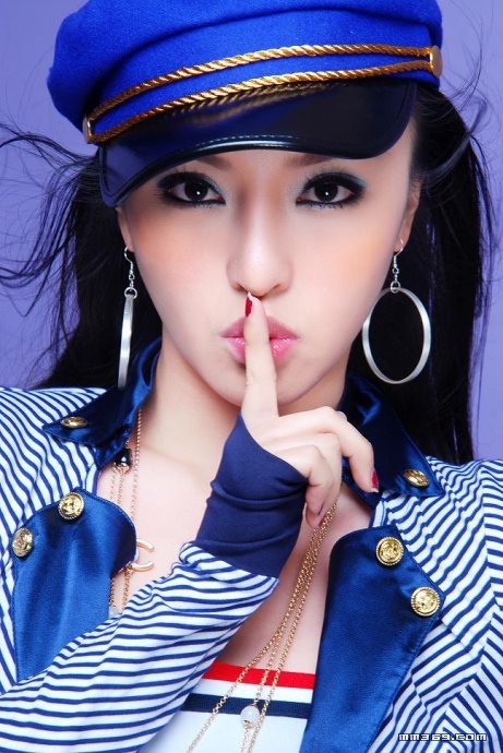 形象百变的气质型美人(图6)