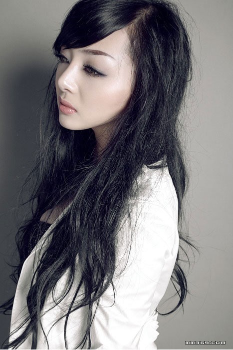 清纯性感混血美女个人写真(图2)