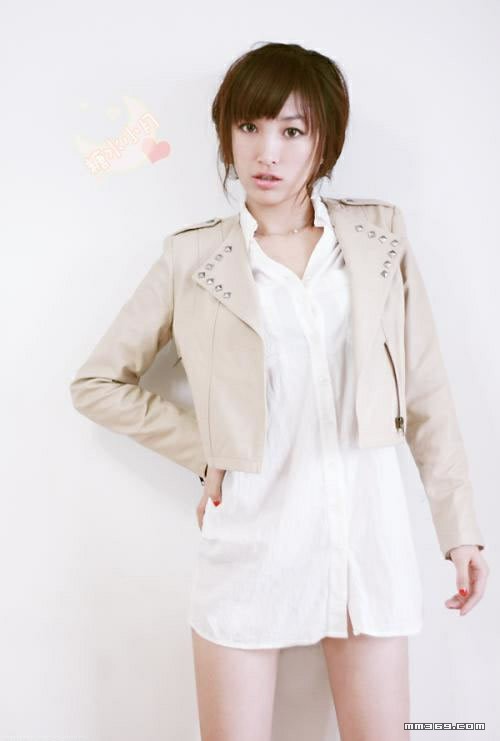 超可爱的气质美女百变写真(图13)