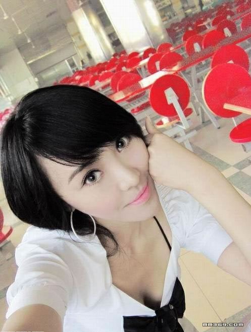 超可爱的气质美女百变写真(图6)