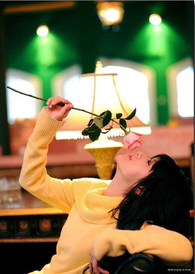 台湾靓丽清新的钢琴美女(图3)