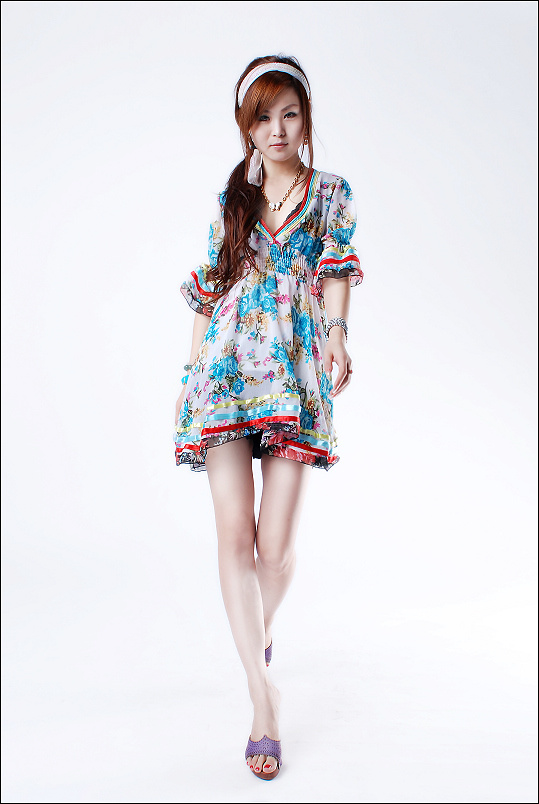 时尚MM大晒高调人像照(图4)