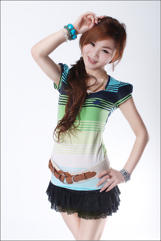 时尚MM大晒高调人像照(图7)