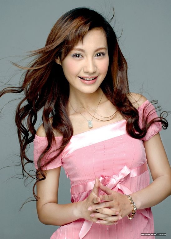 飘逸清爽的时尚气质美眉(图4)