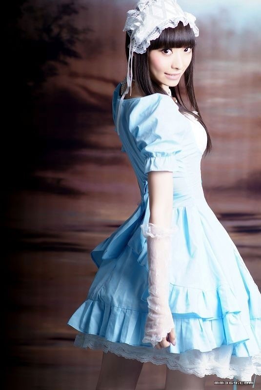 娃娃清纯气质混搭魔鬼身材(图14)