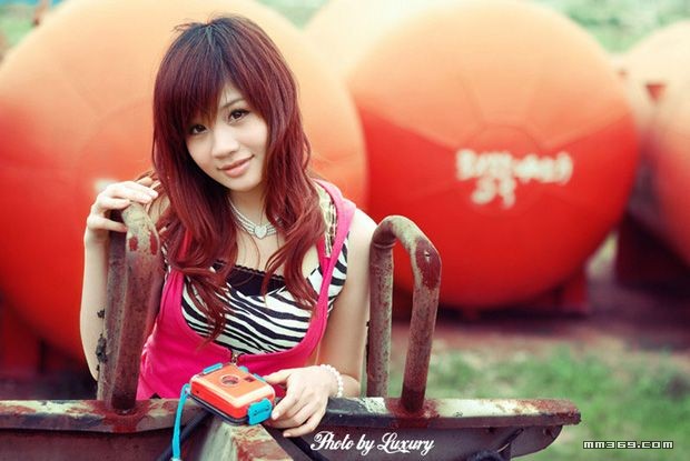 一脸清纯的红衣女孩(图10)