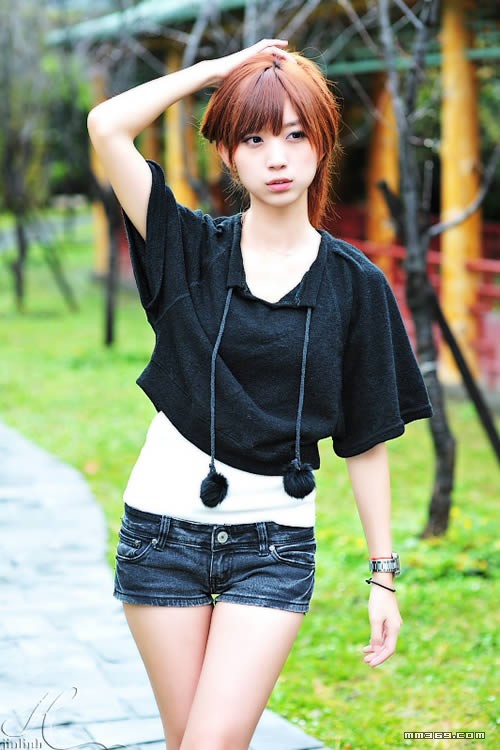 美丽的小薇，靓丽惊人(图4)