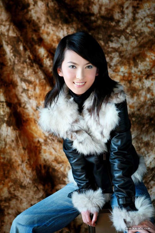 高雅靓丽的瓜子脸MM(图7)