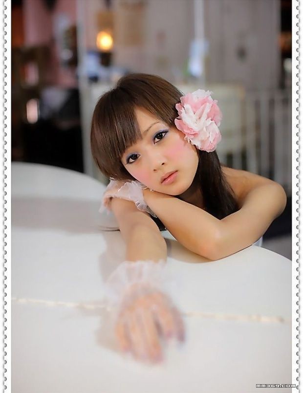 青春靓丽的台湾美女(图2)