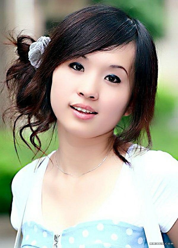 性感小美女的娇媚风韵(图2)