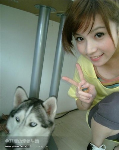 棒棒门典菲菲照片 典菲菲qq博客(图5)