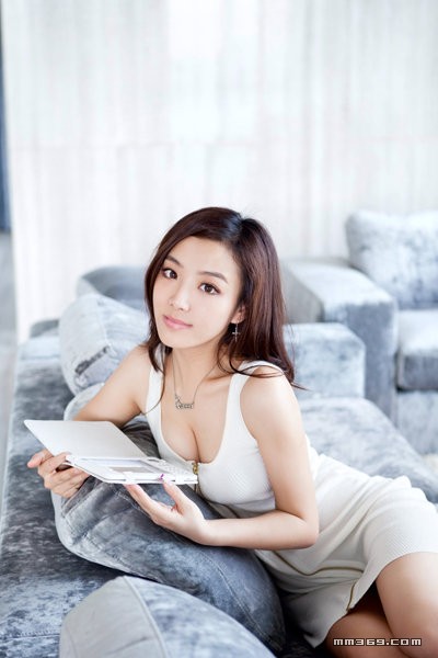 看佳人读书 MM赏心悦目(图4)