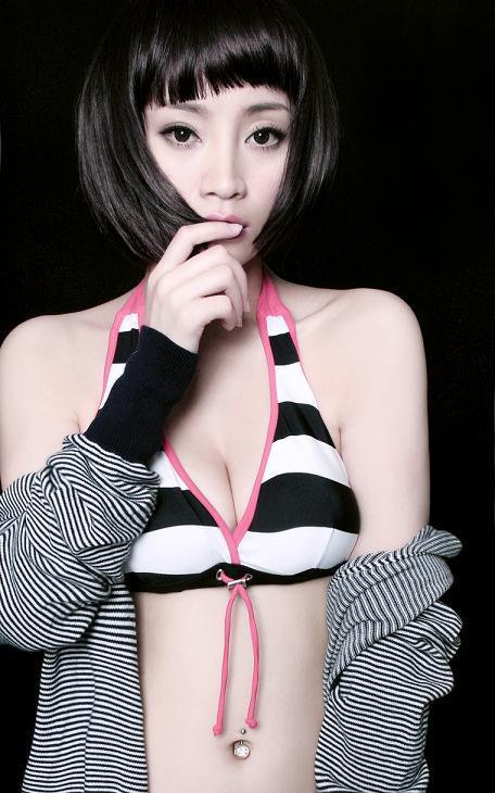 平面模特邵路雅被猫同化(图3)