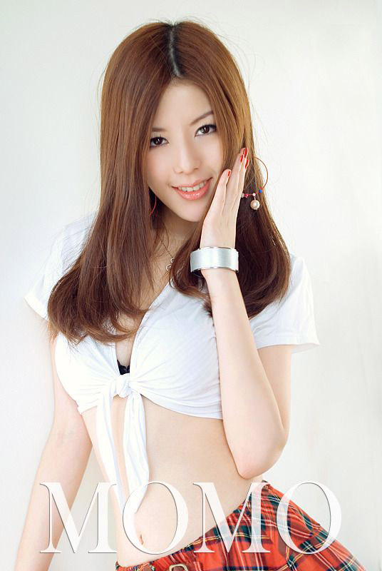 日系小魔女制服在身体上跳舞(图2)