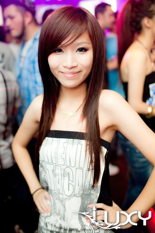 台北夜店狂欢派对火辣MM潮装(图8)