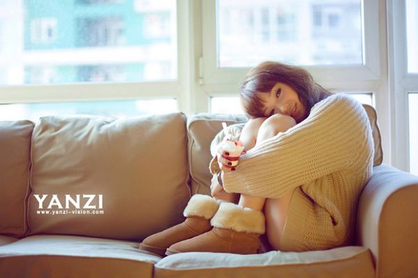 可爱清纯宅女的甜蜜午后(图2)