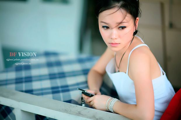 茶吧内气质非凡的白领美女(图17)