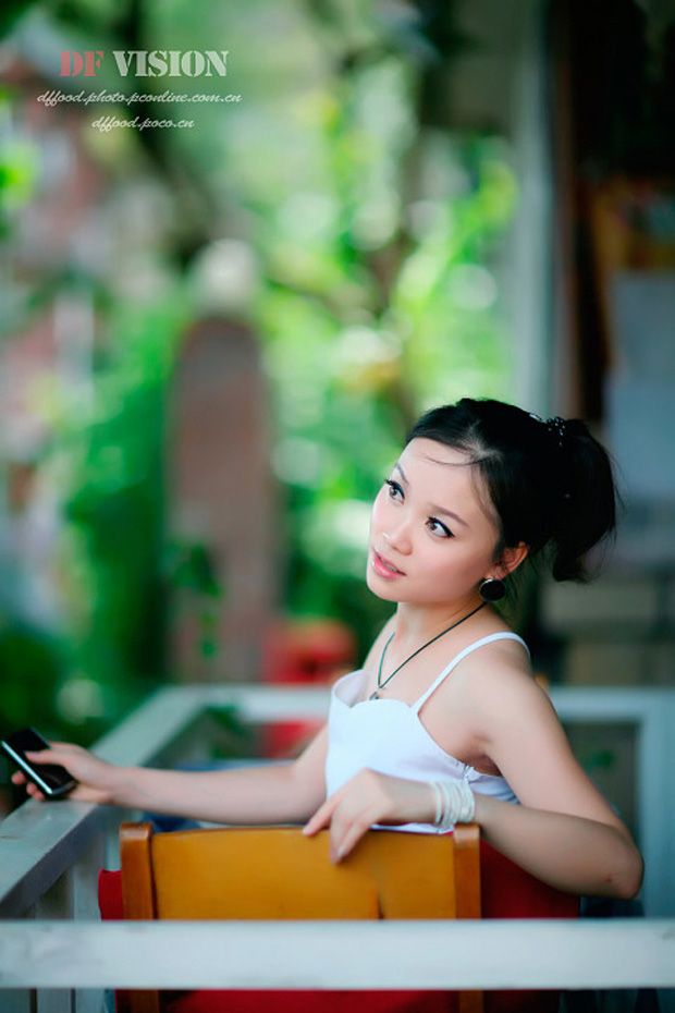 茶吧内气质非凡的白领美女(图18)