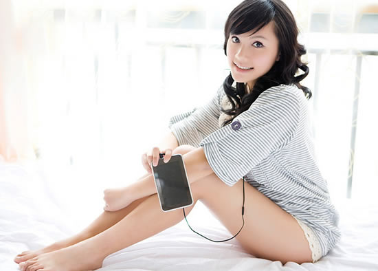 小小电台美女 一个人的快乐(图3)