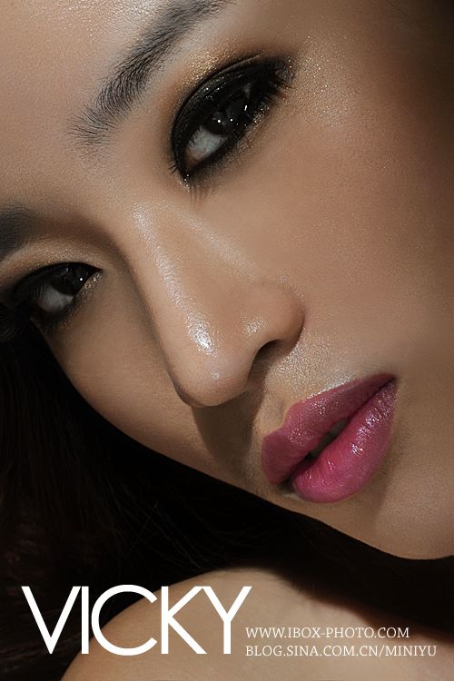 vicky杂志风 清纯美女性感照(图2)