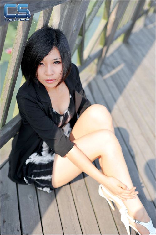 90年后美女小婷性感私房照(图16)