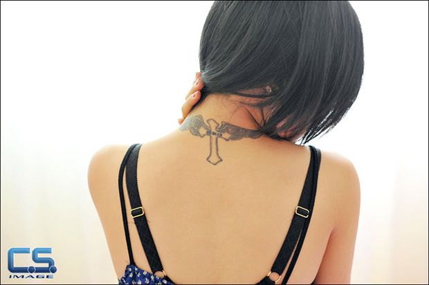 90年后美女小婷性感私房照(图2)