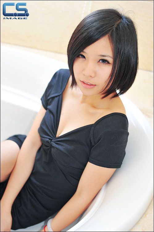 90年后美女小婷性感私房照(图4)