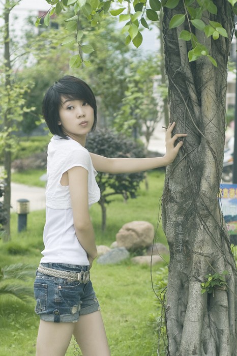 八卦百变女生·Ｂ涕虫(图8)