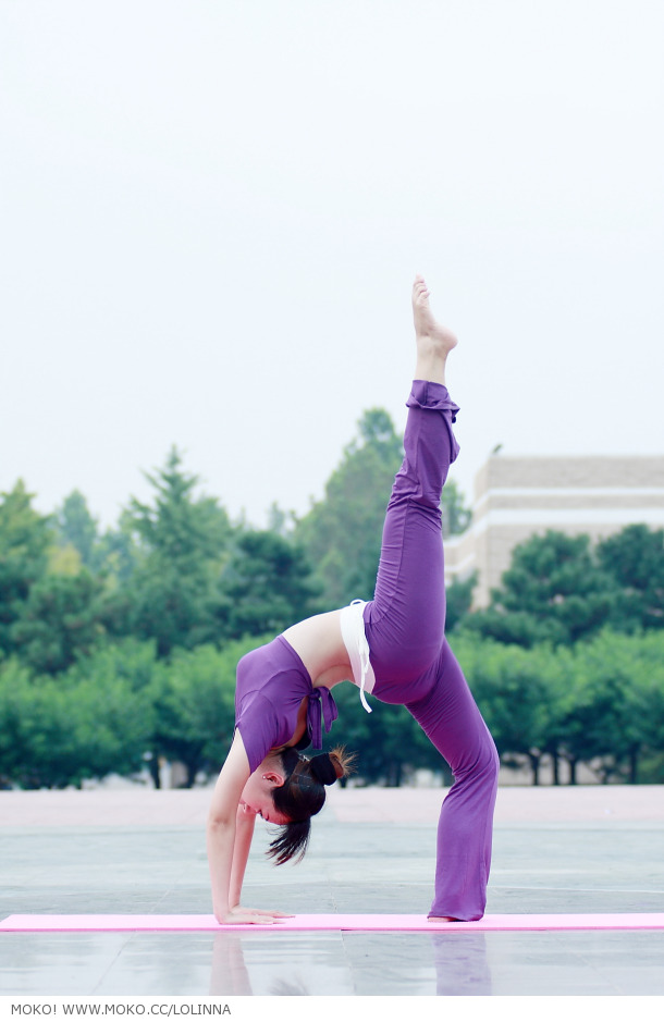 美女瑜伽—健康生活远离尘嚣(图6)