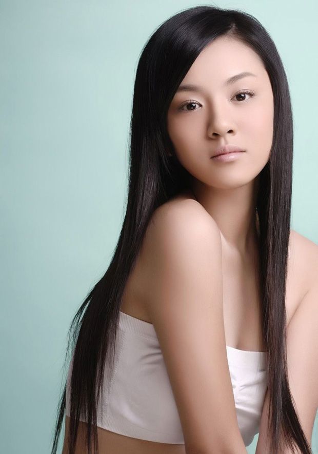 脸蛋纯情的白嫩90后美女(图10)