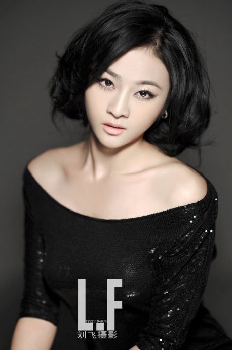 斯琴高娃 迷人眼神很勾魂(图1)