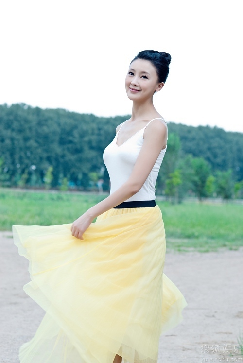 纯美女人甘薇初秋美肤写真(图1)