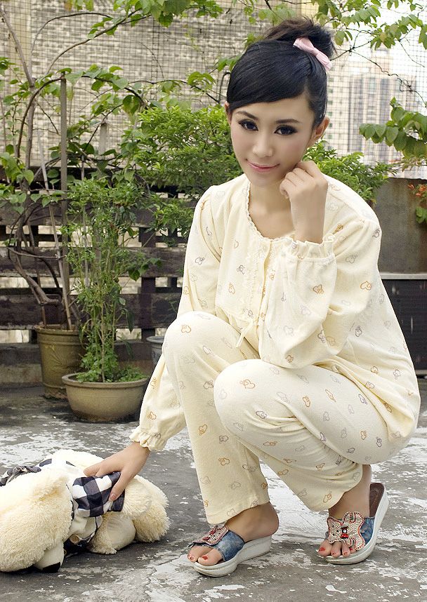 美空mm兔兔最新写真之装嫩篇(图2)