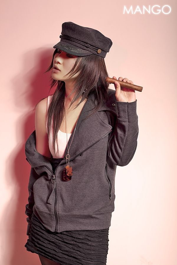 亚男梦儿性感好身材大比拼(图19)