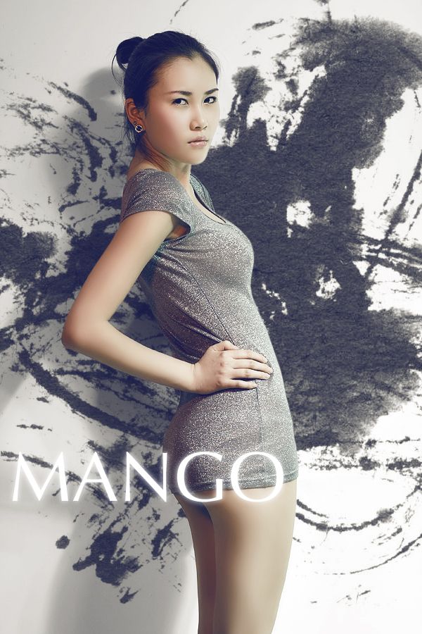 亚男梦儿性感好身材大比拼(图5)