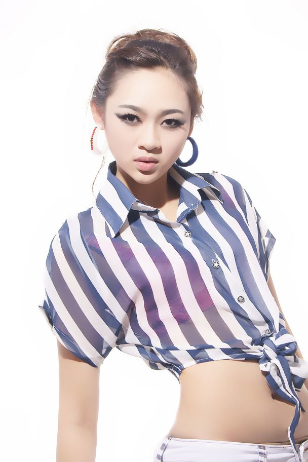 美空模特吕程 身材简直美到极点(图7)